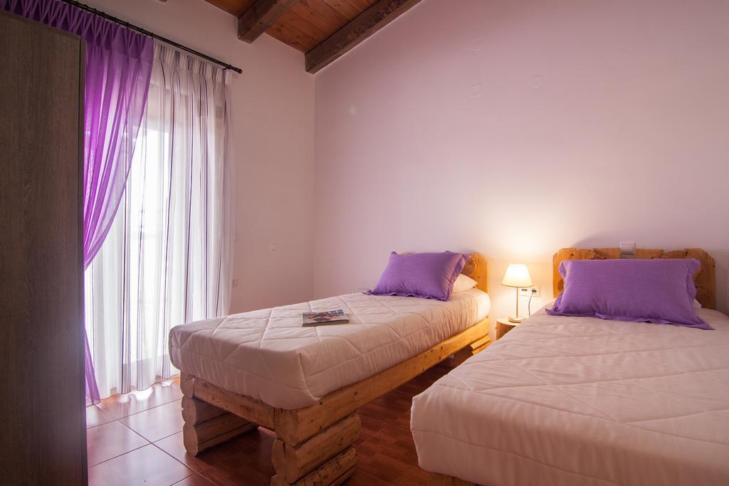 Chainteris Villas, Vast Views, By Thinkvilla Prínos Buitenkant foto
